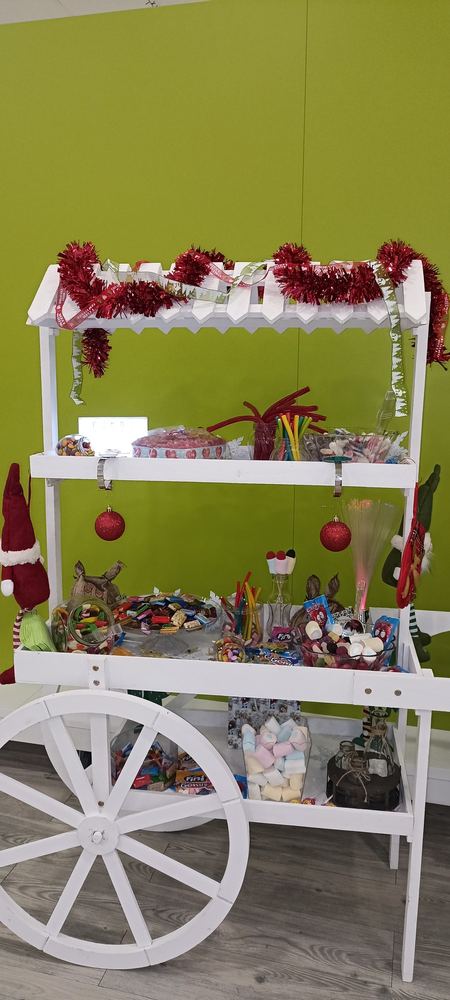 Pots de vidre amb xuxes a granel del candy bar