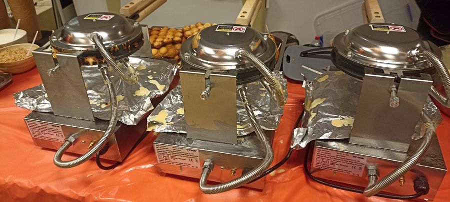 Servei de creps i bubble waffle per a festes i esdeveniments a Barcelona, Girona, Tarragona i Lleida